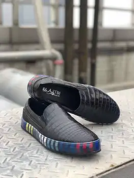 2019 novo design 100% Genuíno real de pele de crocodilo cor preta homens sapato sapatilha colorida com sapato da base de dados de linhas laterais, dentro de vaca